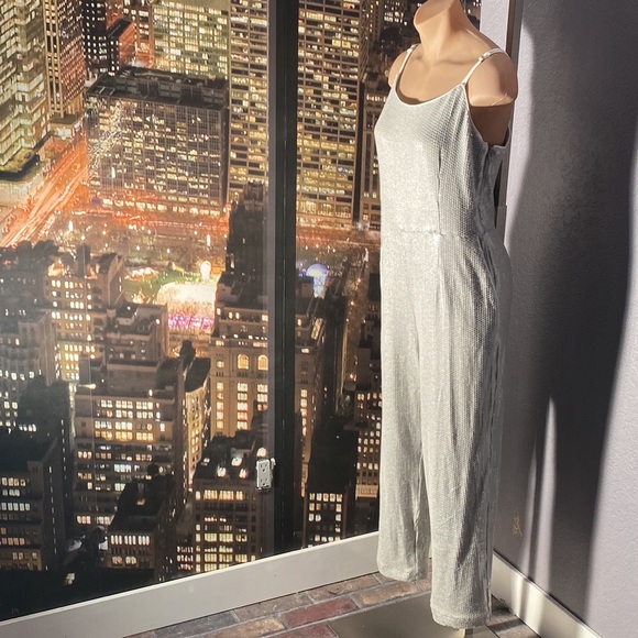 ANTHROPOLOGIE - jumpsuit: grey lined, sequins, pockets, adj. straps, zip - 14 - Picture 13 of 16